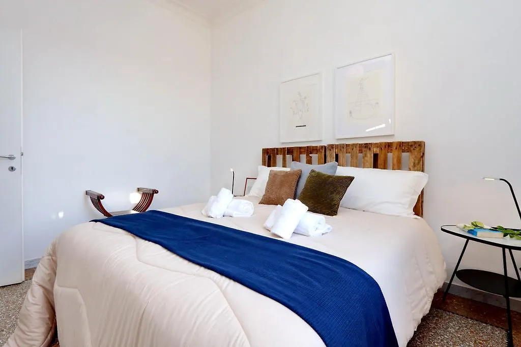 Piazza Capponi Apartment Rome Italy