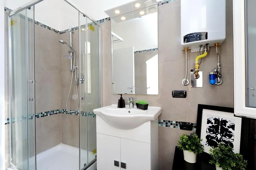 Piazza Capponi Apartment Rome Italy